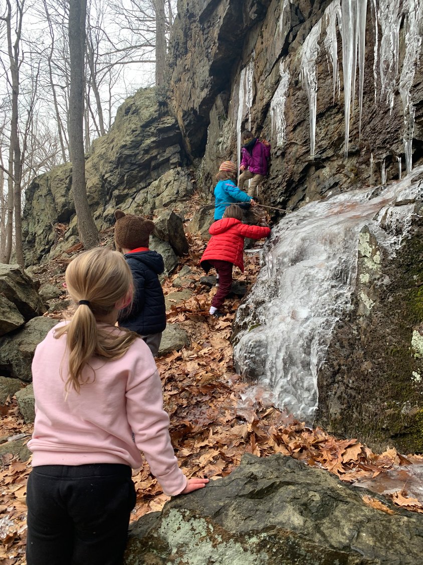 Register for the Homeschool Naturalist Program for ages 6-9 at the Hudson Highlands Nature Museum and get the kids outdoors this winter! Visit HHNM.org for details.