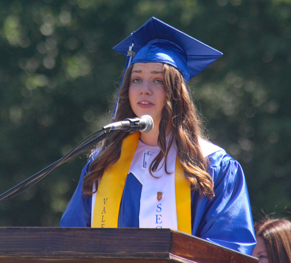 Valedictorian Rian Dickman expressed gratitude for her teachers and peers.