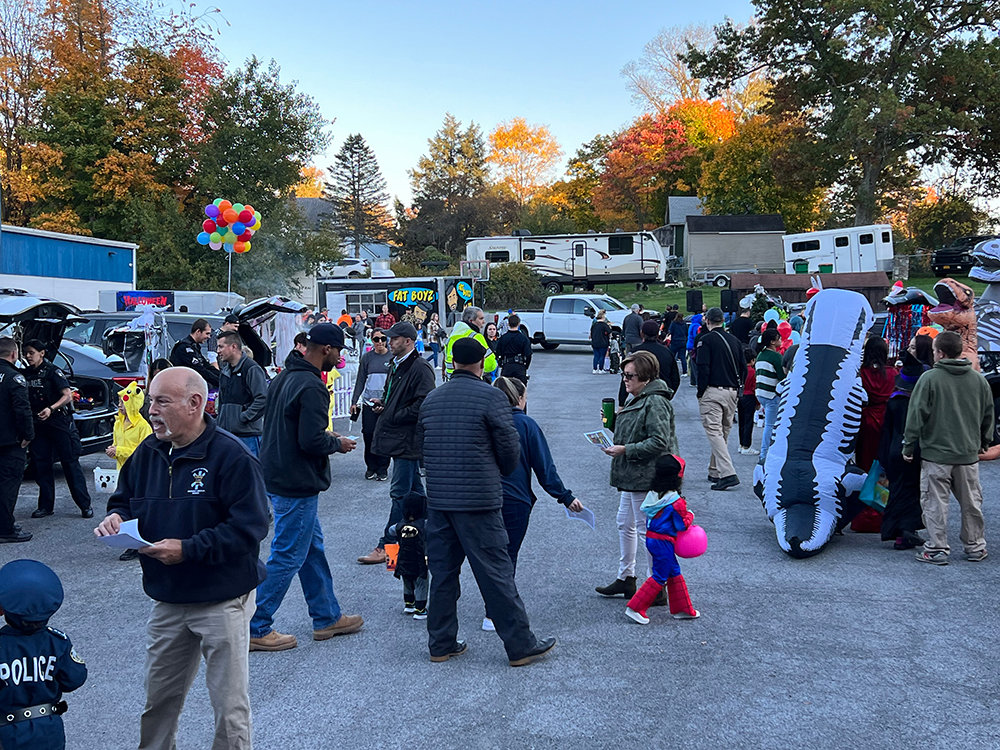 Trunk or Treat at TONEMS draws a large crowd.